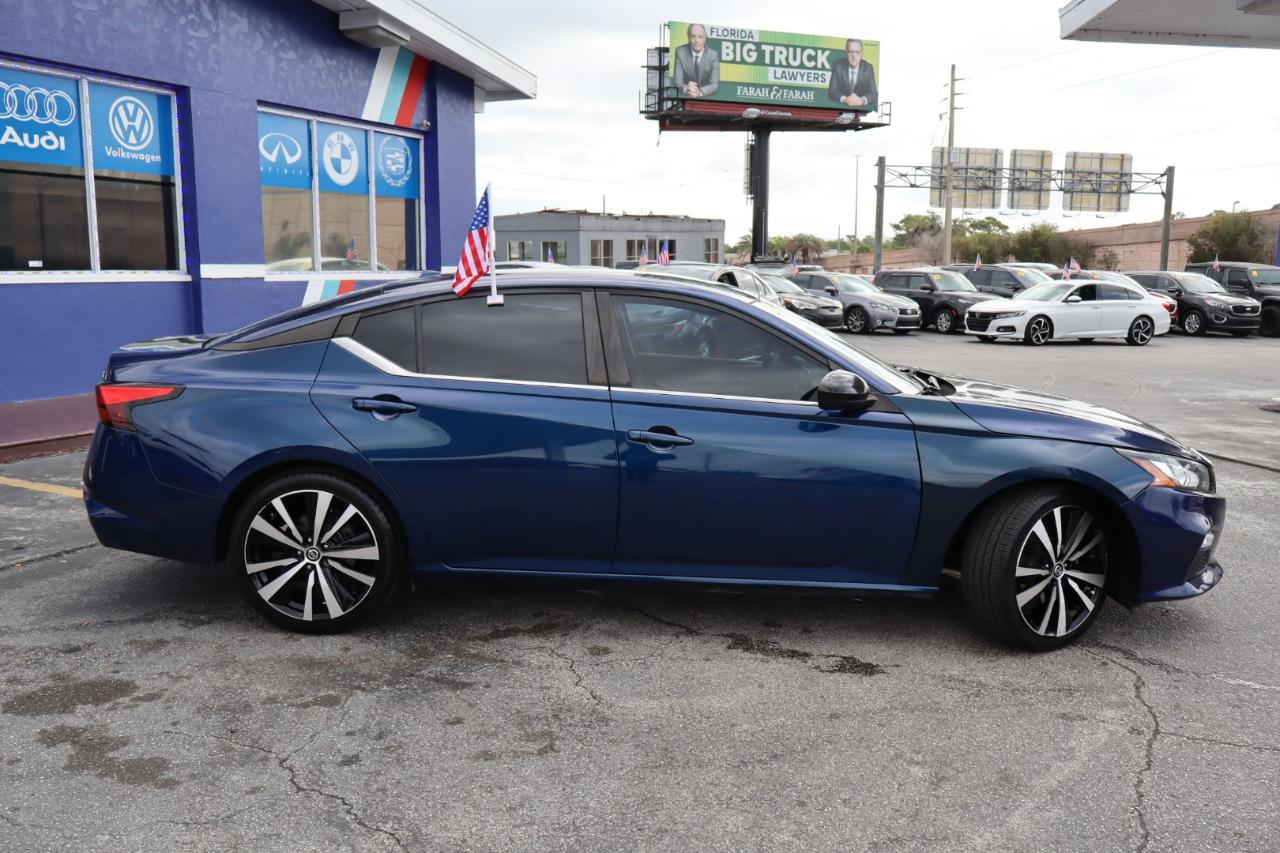 Nissan Altima 2.5 SR Sedan 2020