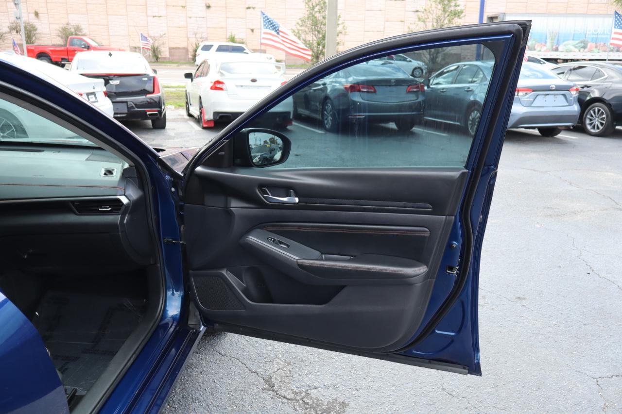 Nissan Altima 2.5 SR Sedan 2020