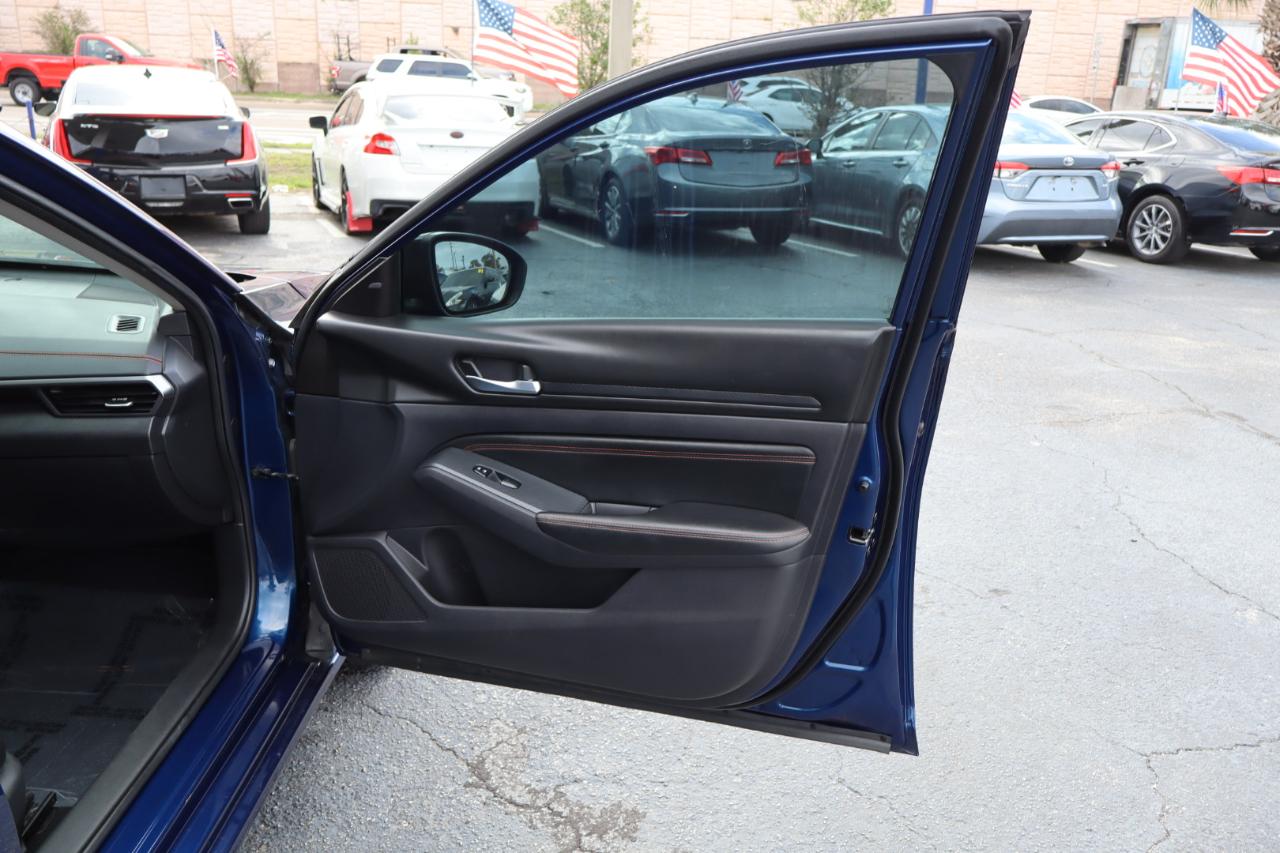 Nissan Altima 2.5 SR Sedan 2020