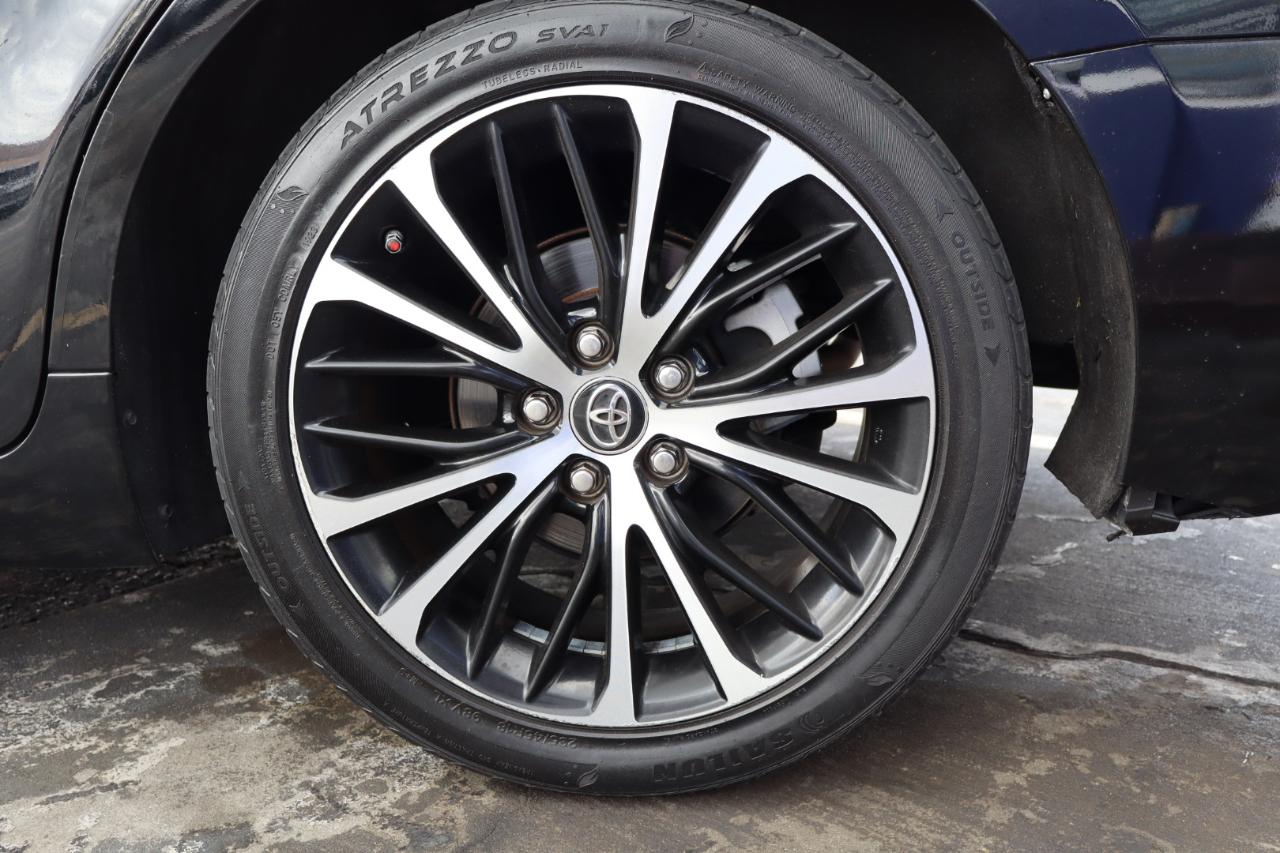 Toyota Camry XLE Auto (Natl) 2019
