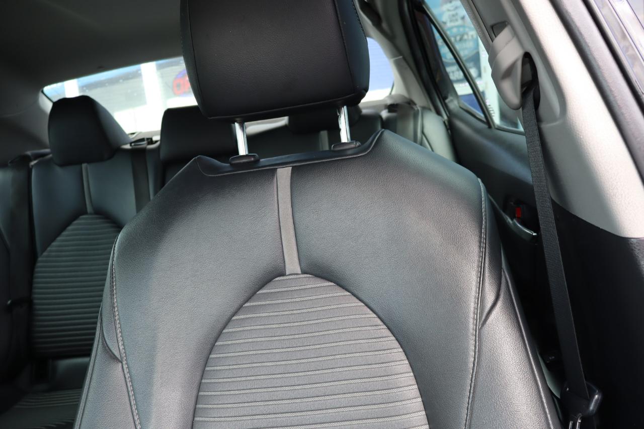 Toyota Camry XLE Auto (Natl) 2019