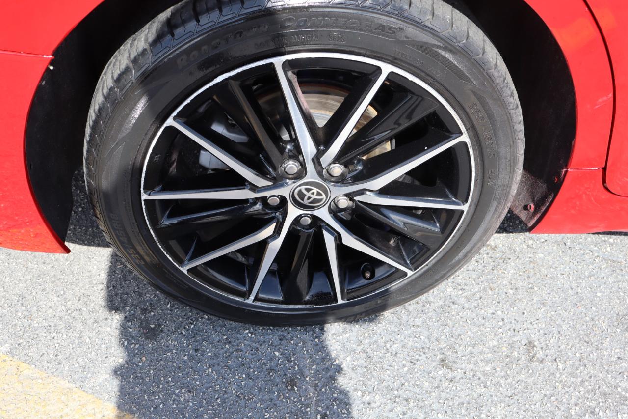 Toyota Camry SE Auto (Natl) 2021