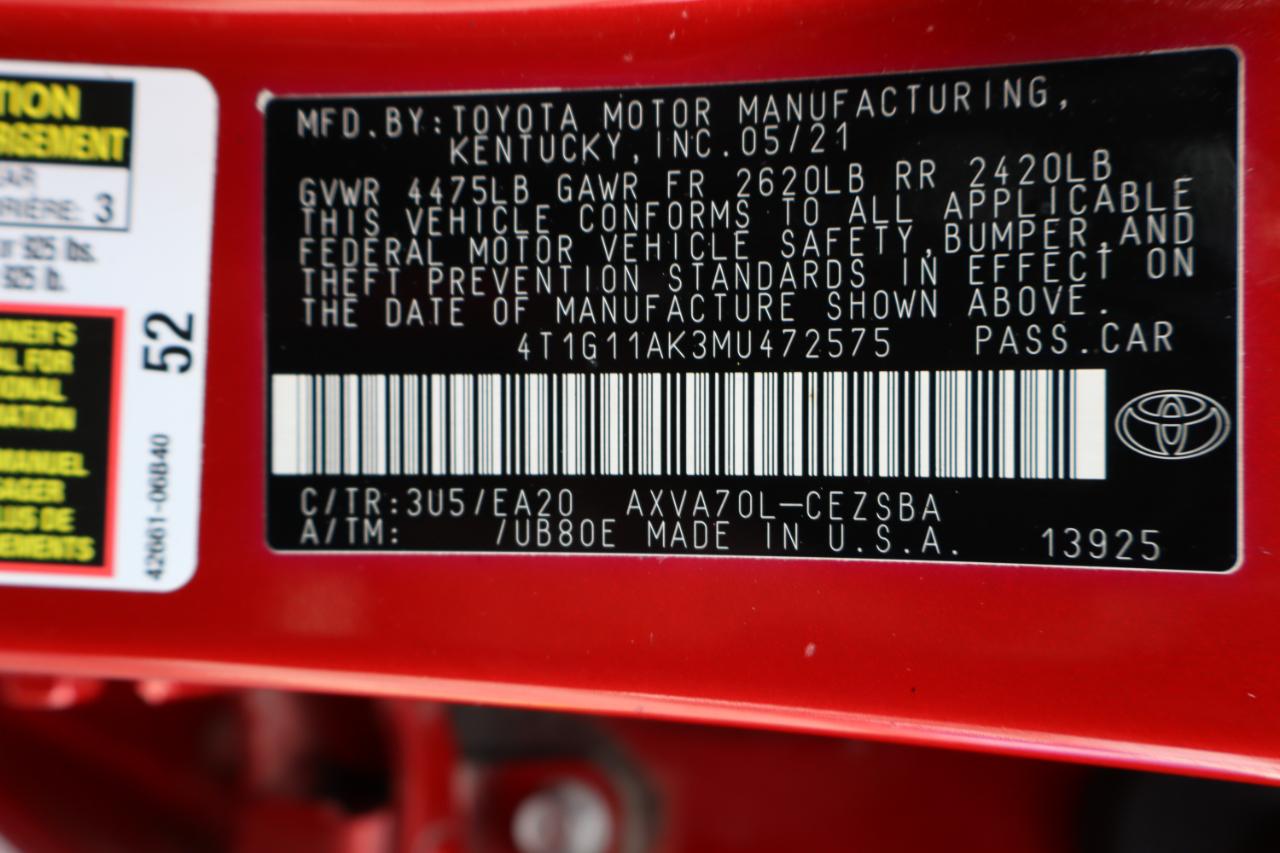 Toyota Camry SE Auto (Natl) 2021