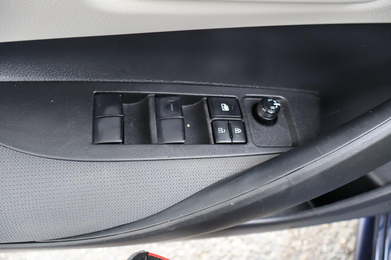 Toyota Corolla LE CVT (Natl) 2023