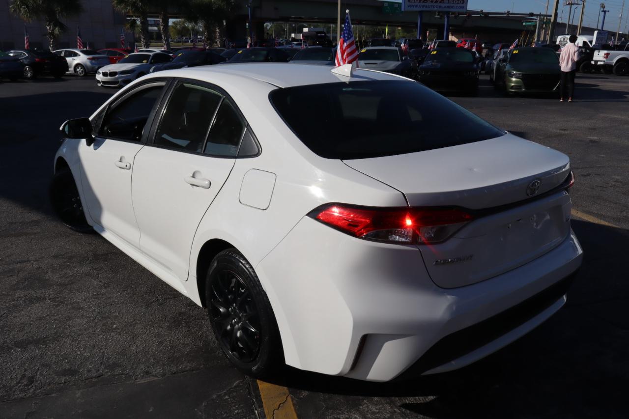 Toyota Corolla LE CVT (Natl) 2021