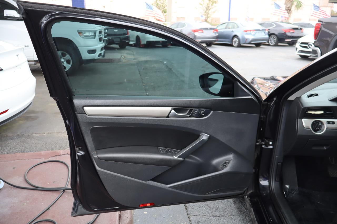 Volkswagen Passat 2.0T SE Auto 2022