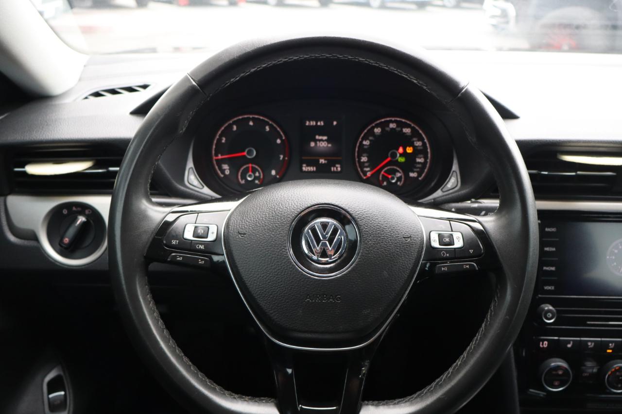 Volkswagen Passat 2.0T SE Auto 2022