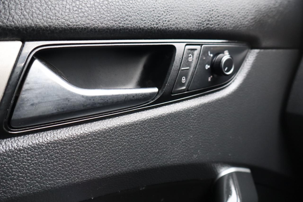 Volkswagen Passat 2.0T SE Auto 2022