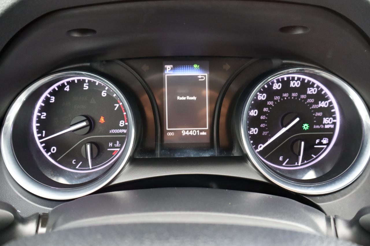 Toyota Camry LE Auto (Natl) 2020