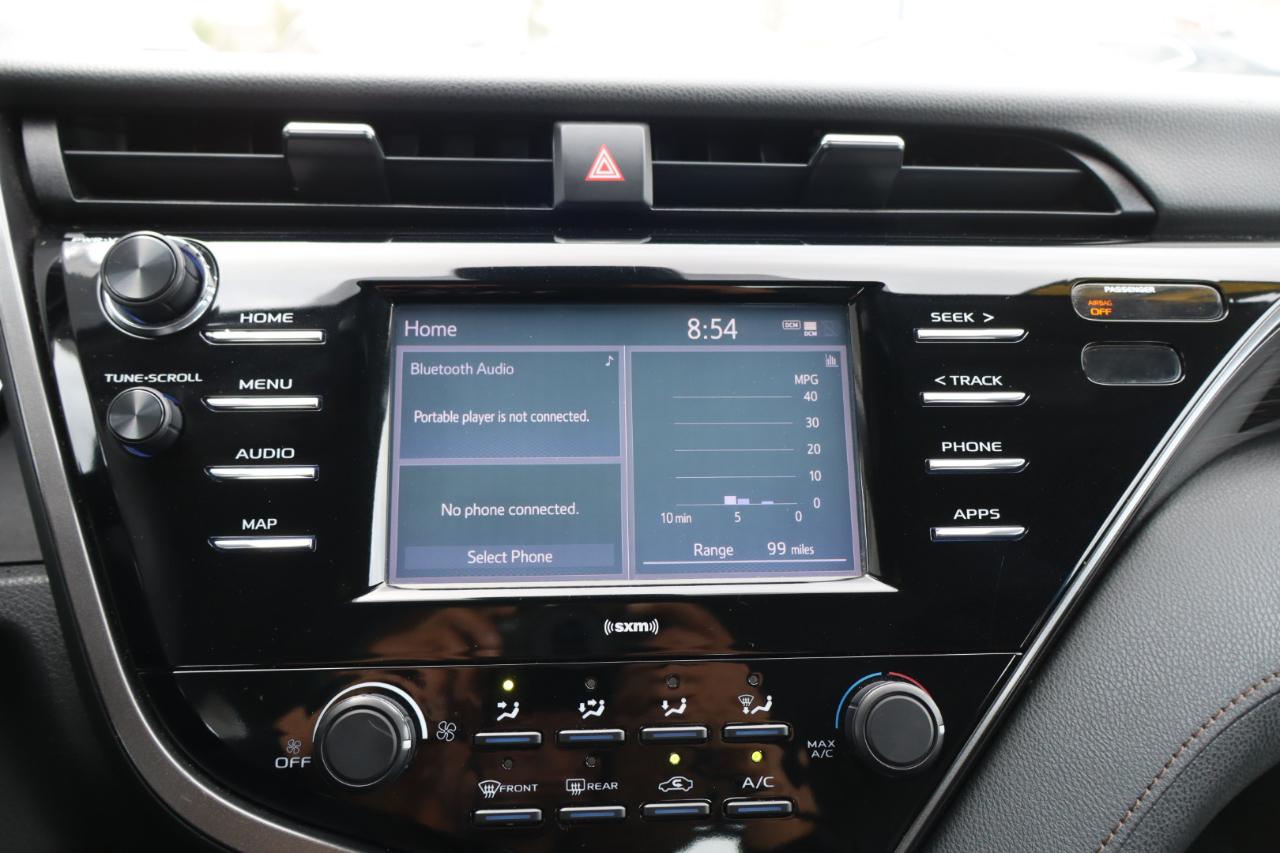 Toyota Camry LE Auto (Natl) 2020