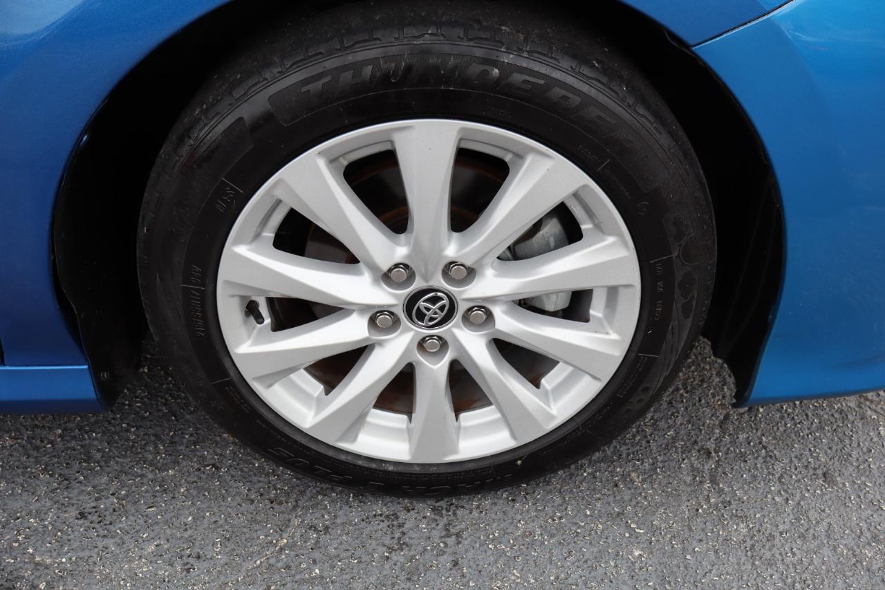 Toyota Camry LE Auto (Natl) 2020