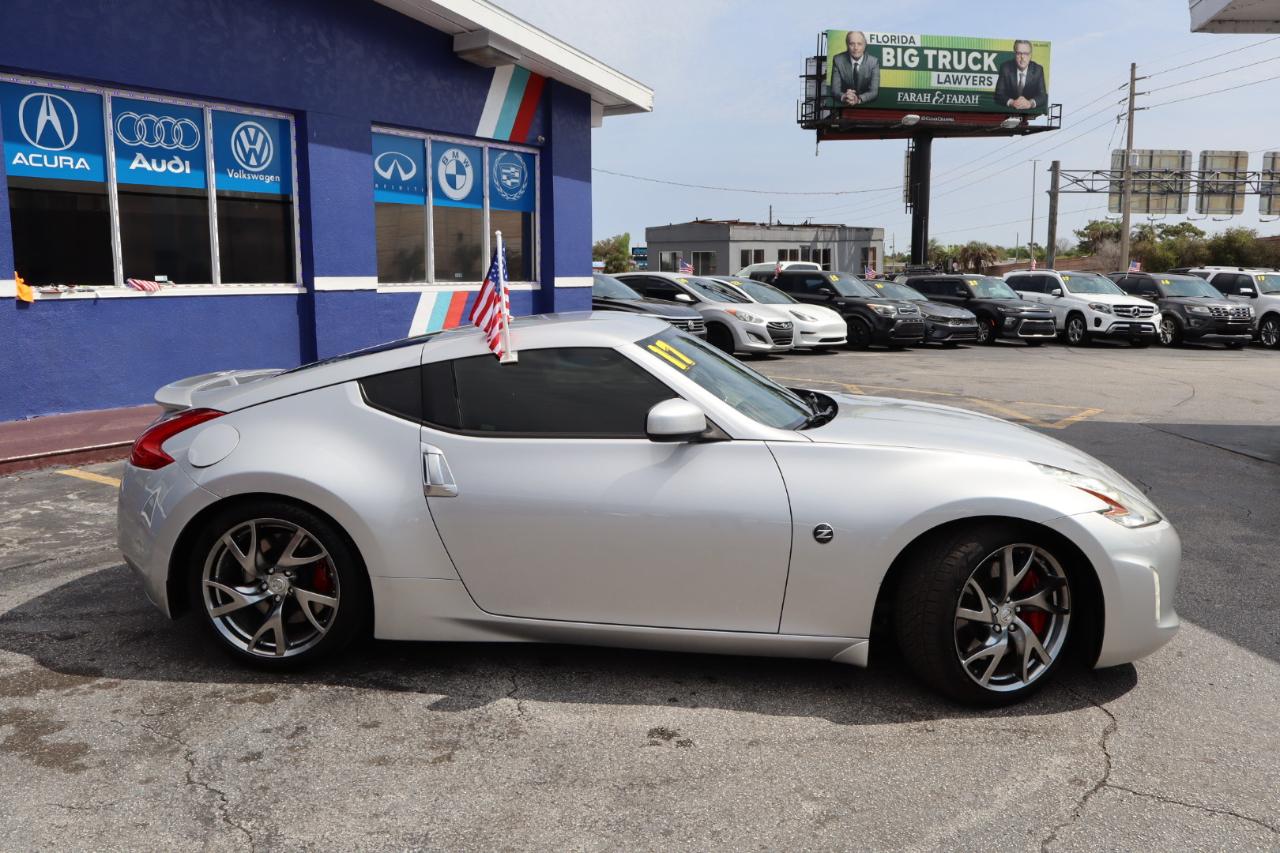 Nissan 370Z Coupe Sport Tech Auto 2017