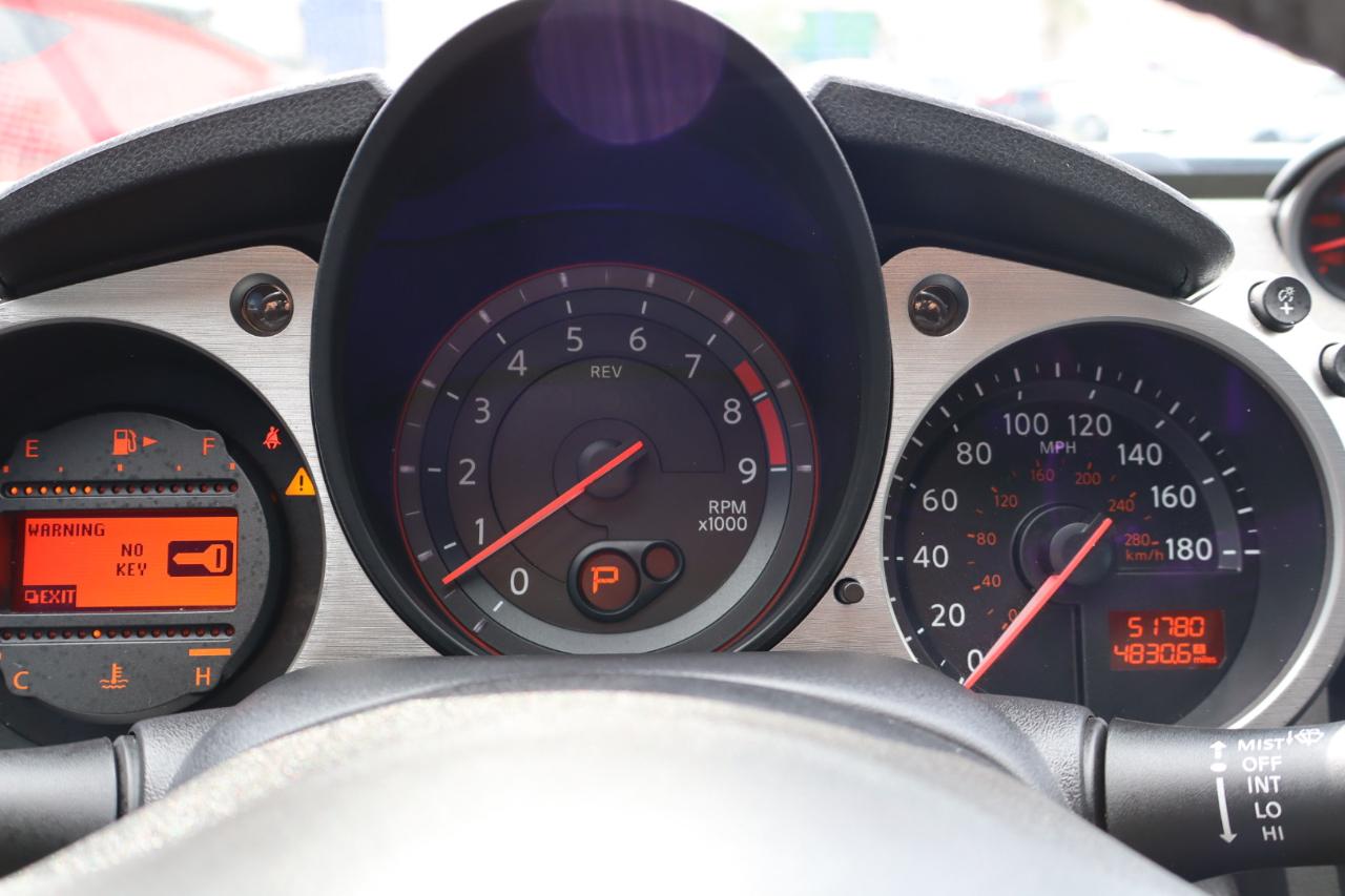 Nissan 370Z Coupe Sport Tech Auto 2017