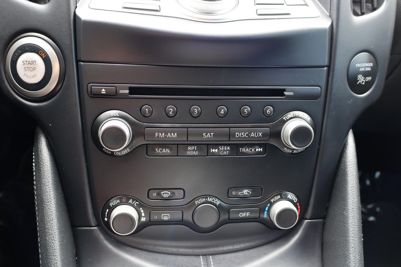 Nissan 370Z Coupe Sport Tech Auto 2017