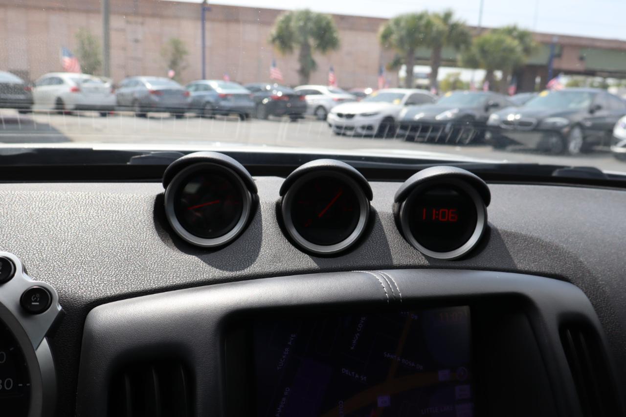 Nissan 370Z Coupe Sport Tech Auto 2017