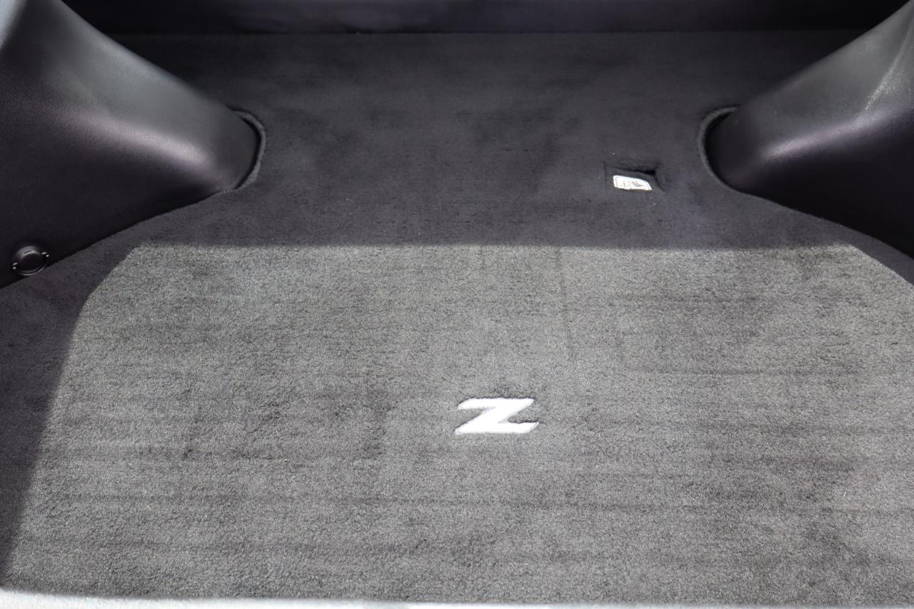 Nissan 370Z Coupe Sport Tech Auto 2017