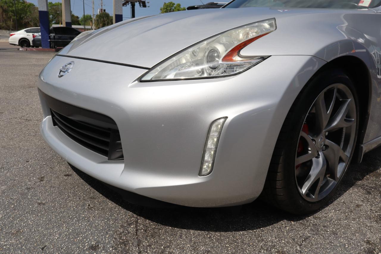 Nissan 370Z Coupe Sport Tech Auto 2017