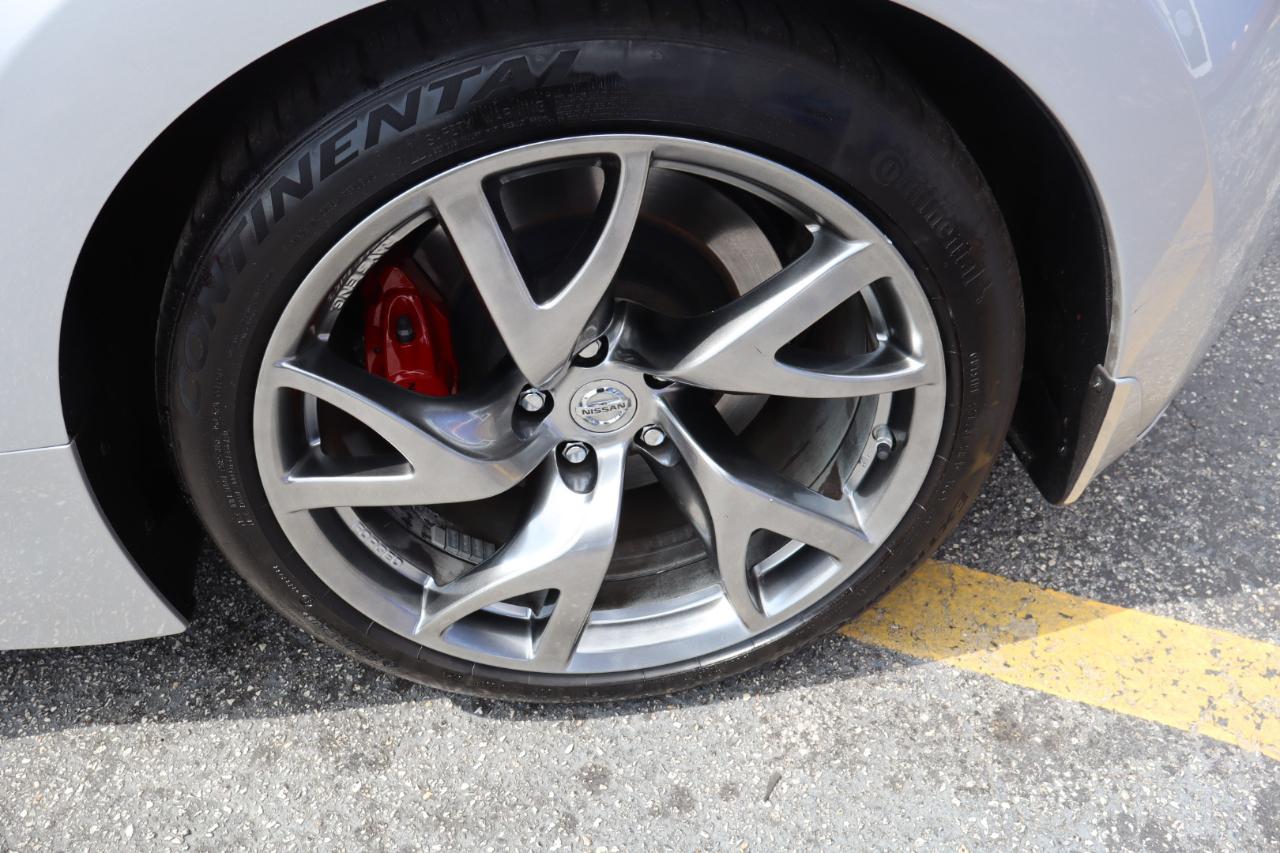 Nissan 370Z Coupe Sport Tech Auto 2017