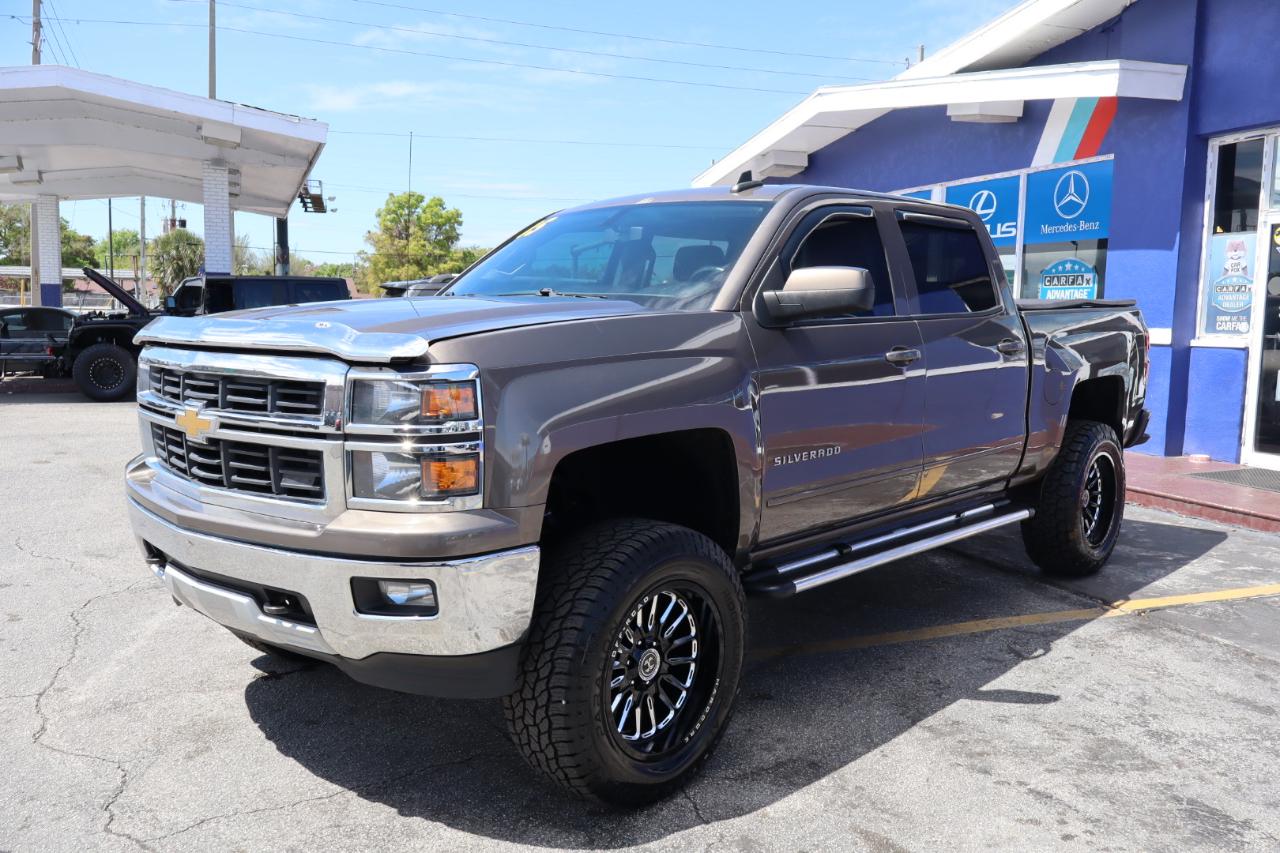 Chevrolet Silverado 1500 4WD Crew Cab 143.5" LT w/2LT 2015