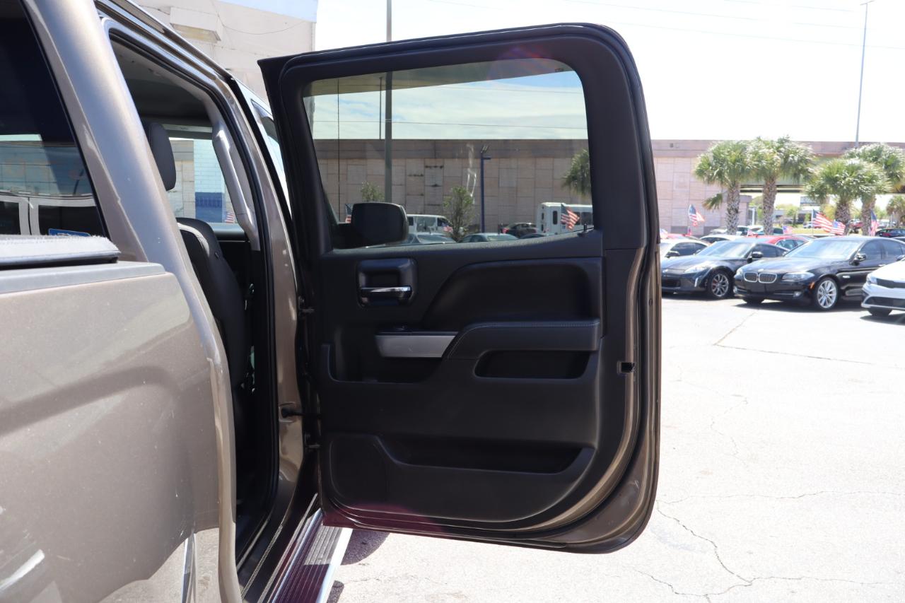 Chevrolet Silverado 1500 4WD Crew Cab 143.5" LT w/2LT 2015