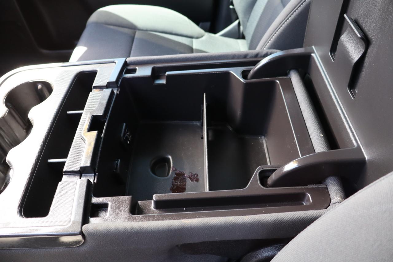 Chevrolet Silverado 1500 4WD Crew Cab 143.5" LT w/2LT 2015