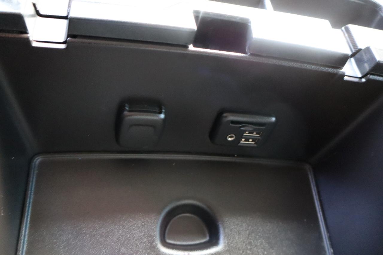 Chevrolet Silverado 1500 4WD Crew Cab 143.5" LT w/2LT 2015