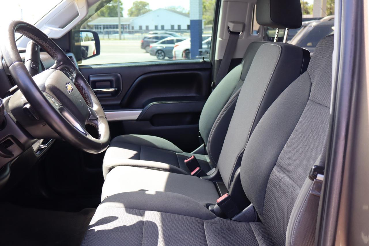 Chevrolet Silverado 1500 4WD Crew Cab 143.5" LT w/2LT 2015