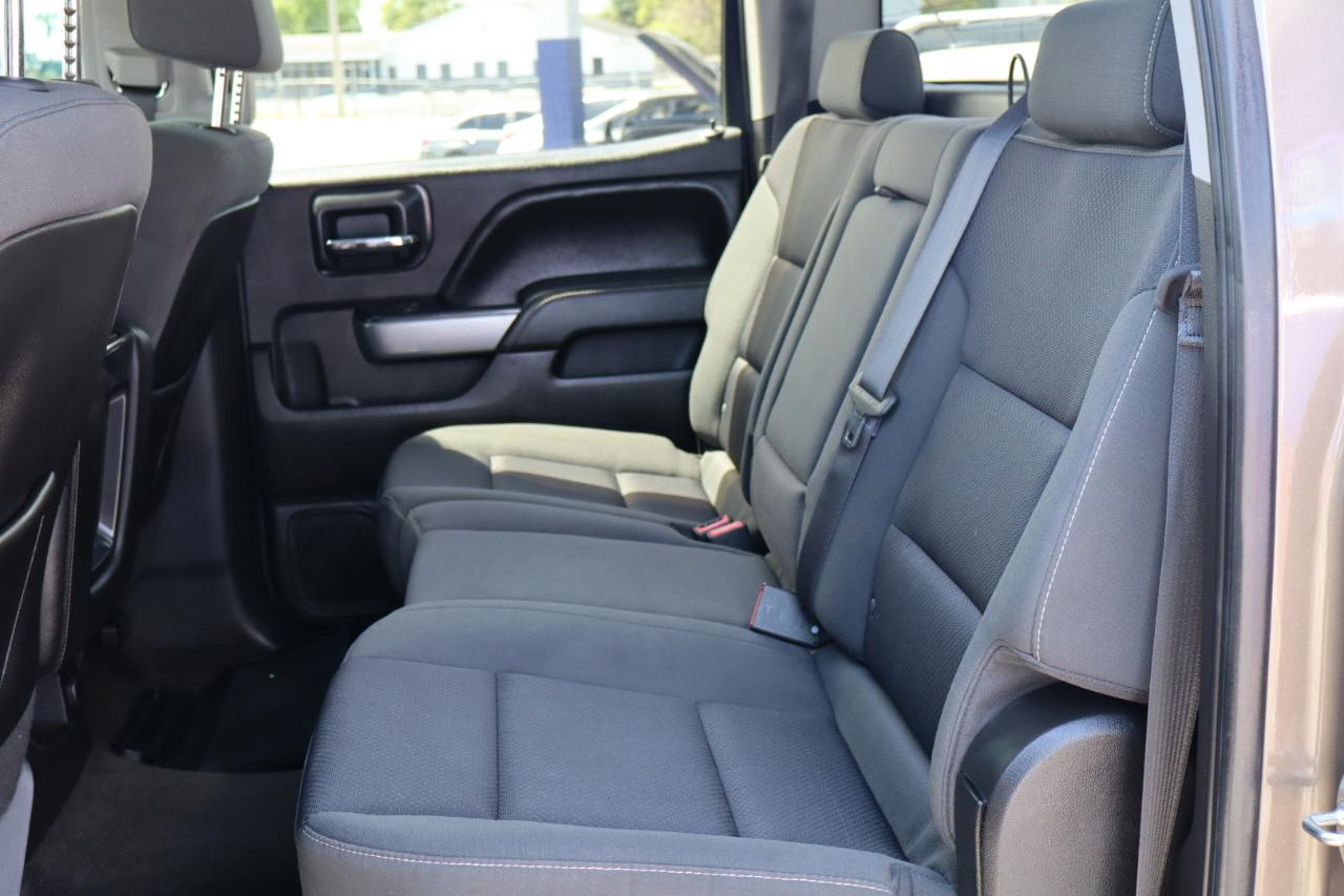 Chevrolet Silverado 1500 4WD Crew Cab 143.5" LT w/2LT 2015