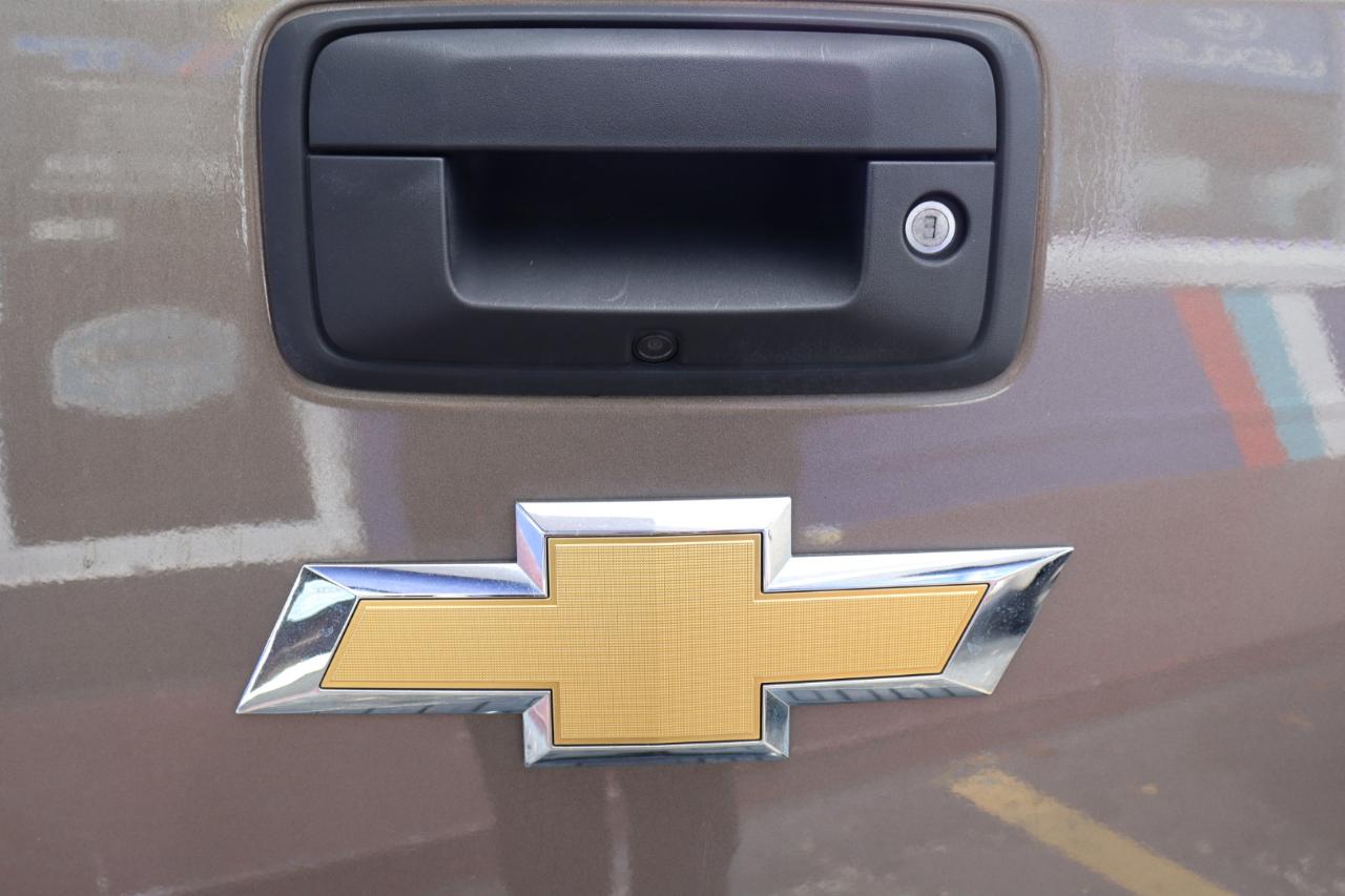 Chevrolet Silverado 1500 4WD Crew Cab 143.5" LT w/2LT 2015