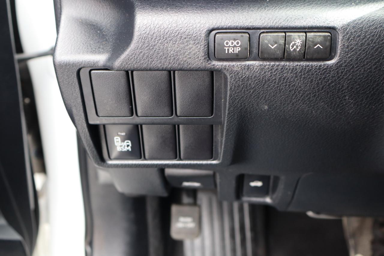 Lexus IS 250 4dr Sport Sdn RWD 2015