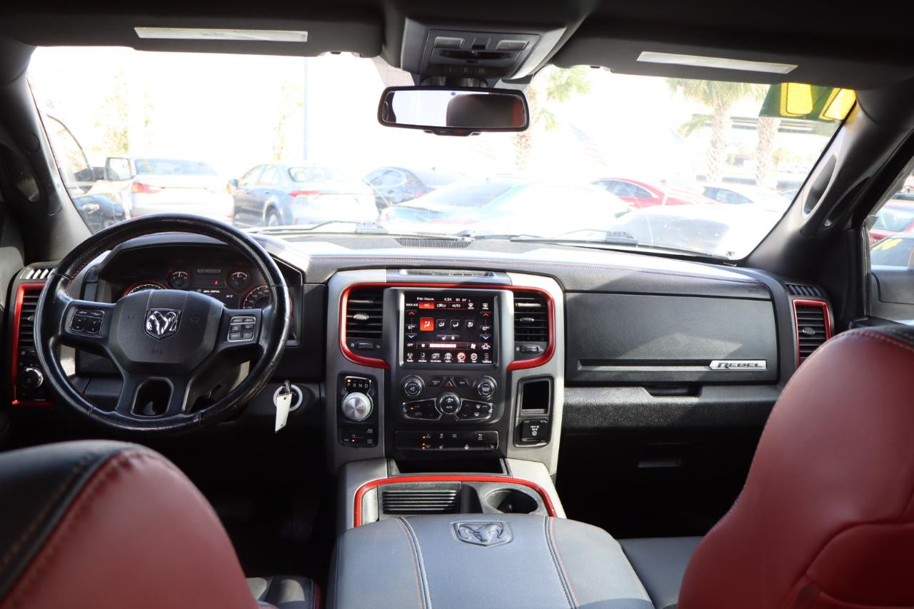 RAM 1500 Rebel 4x4 Crew Cab 5'7" Box 2017