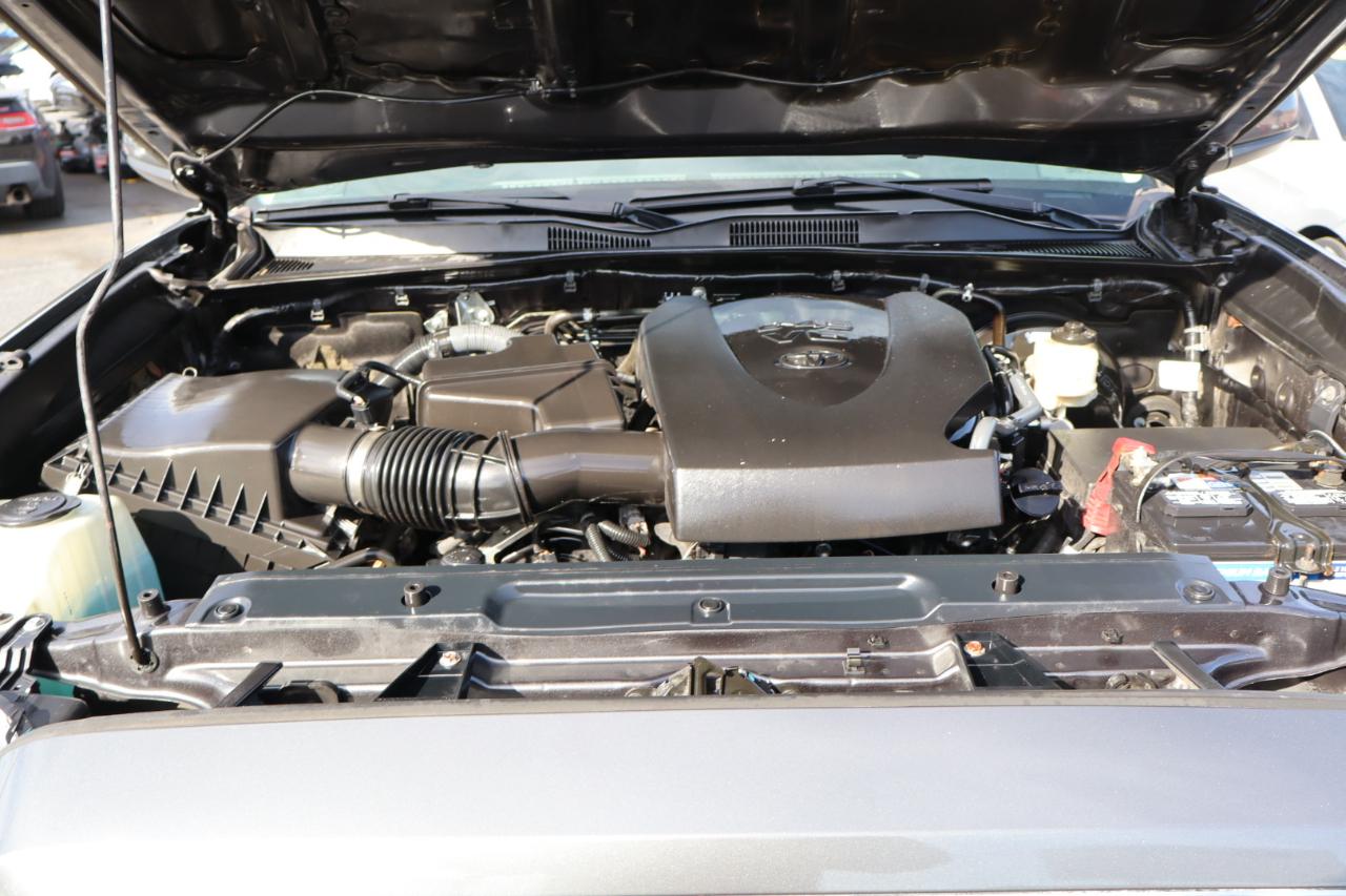 Toyota Tacoma TRD Off Road Double Cab 5' Bed V6 4x2 AT (Natl) 2017