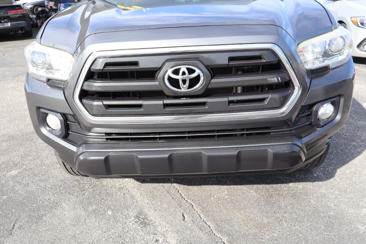 Toyota Tacoma TRD Off Road Double Cab 5' Bed V6 4x2 AT (Natl) 2017