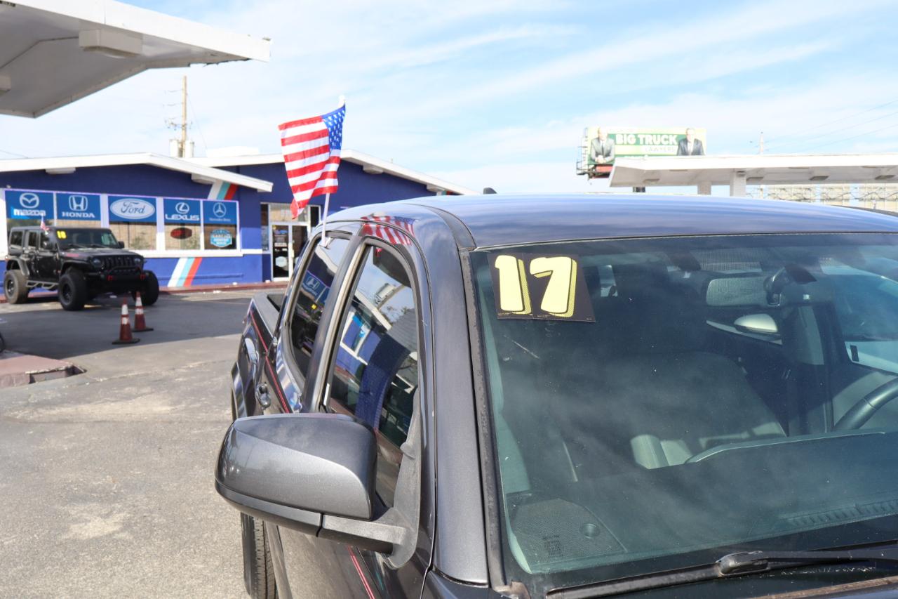 Toyota Tacoma TRD Off Road Double Cab 5' Bed V6 4x2 AT (Natl) 2017