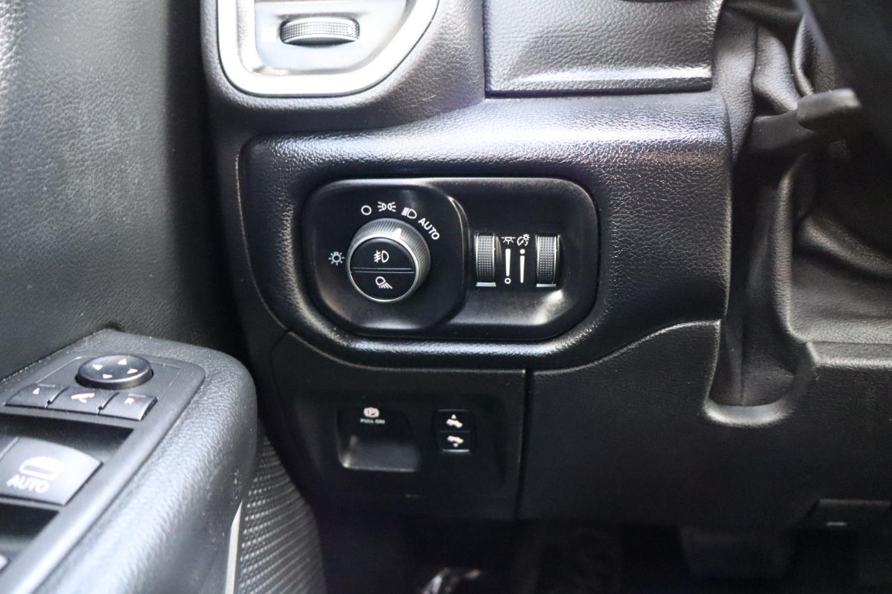 RAM 1500 Big Horn/Lone Star 4x2 Quad Cab 6'4" Box 2019