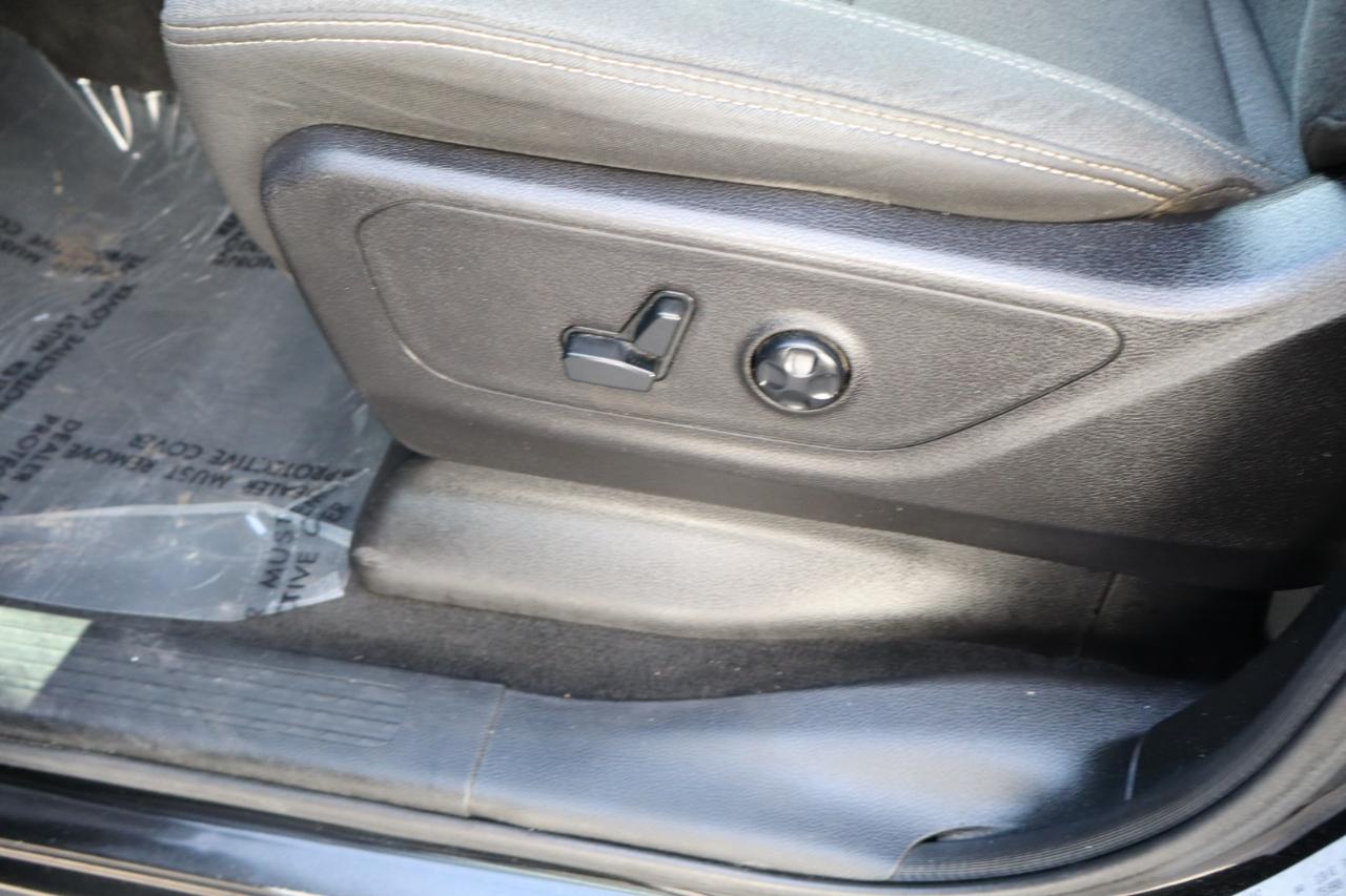 RAM 1500 Big Horn/Lone Star 4x2 Quad Cab 6'4" Box 2019