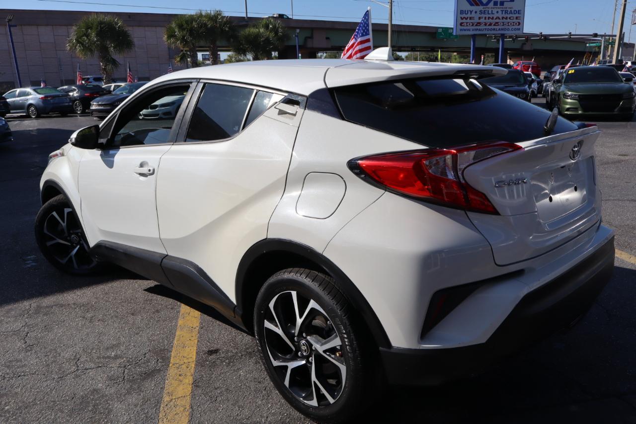 Toyota C-HR Nightshade FWD (Natl) 2021