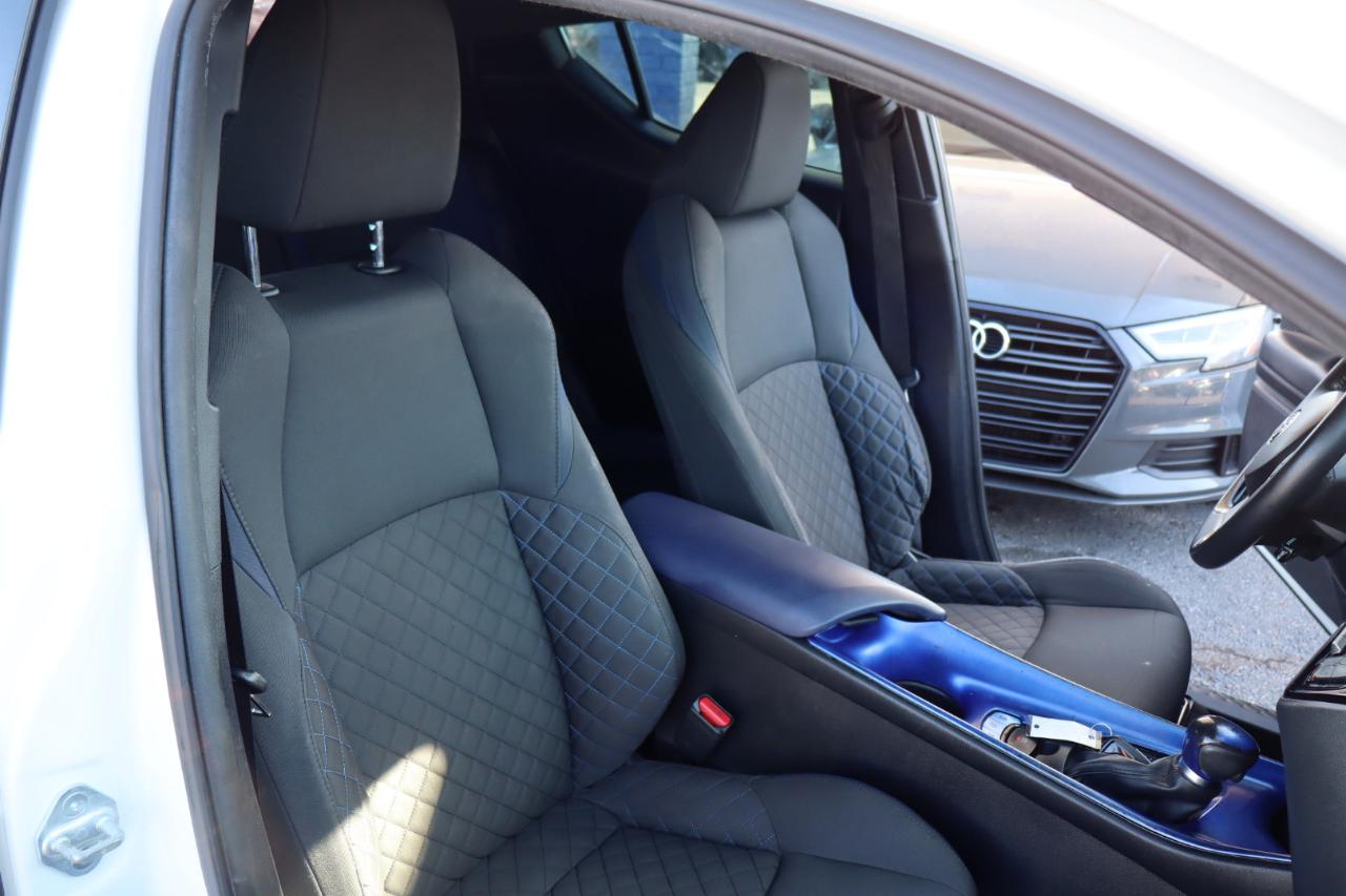 Toyota C-HR Nightshade FWD (Natl) 2021