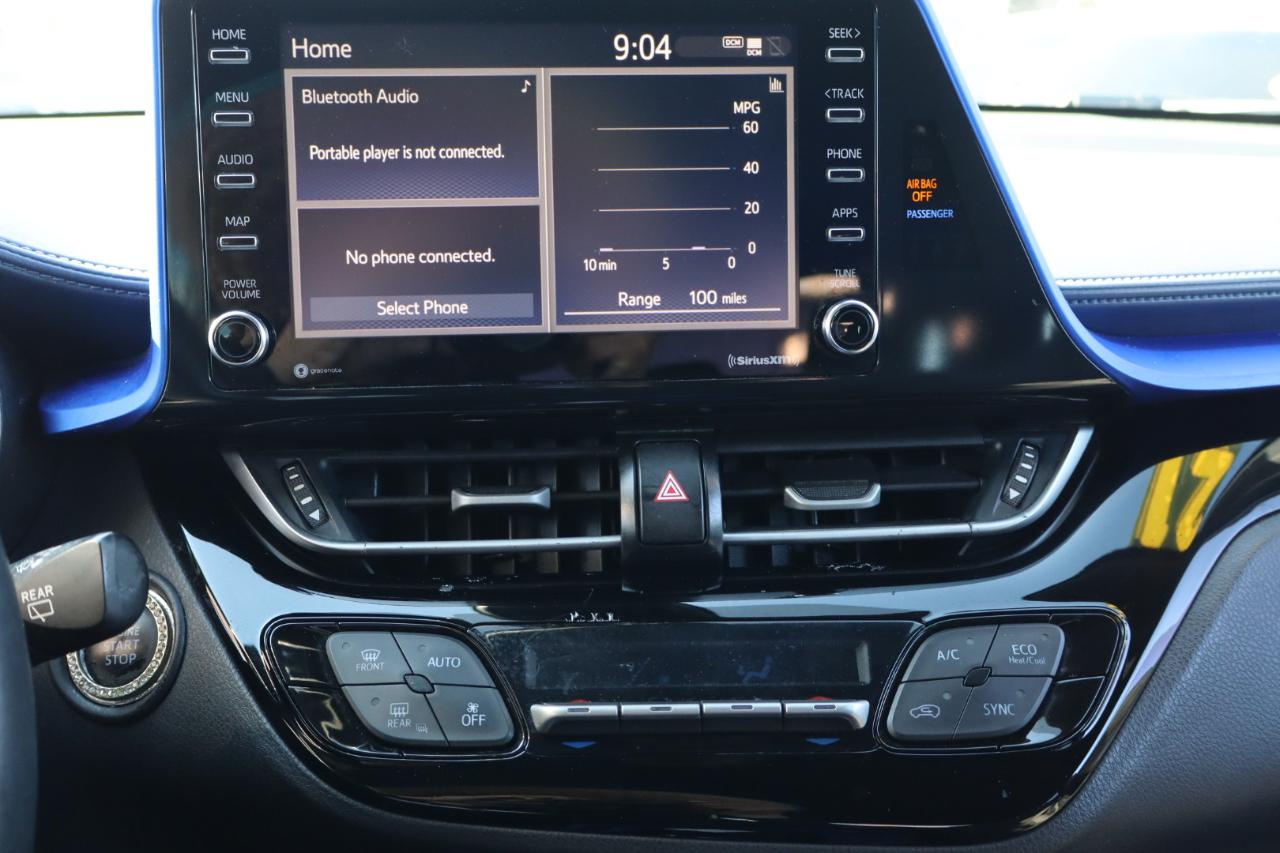 Toyota C-HR Nightshade FWD (Natl) 2021