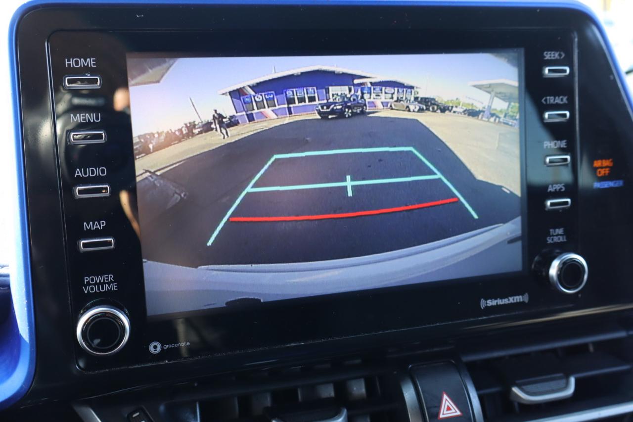 Toyota C-HR Nightshade FWD (Natl) 2021