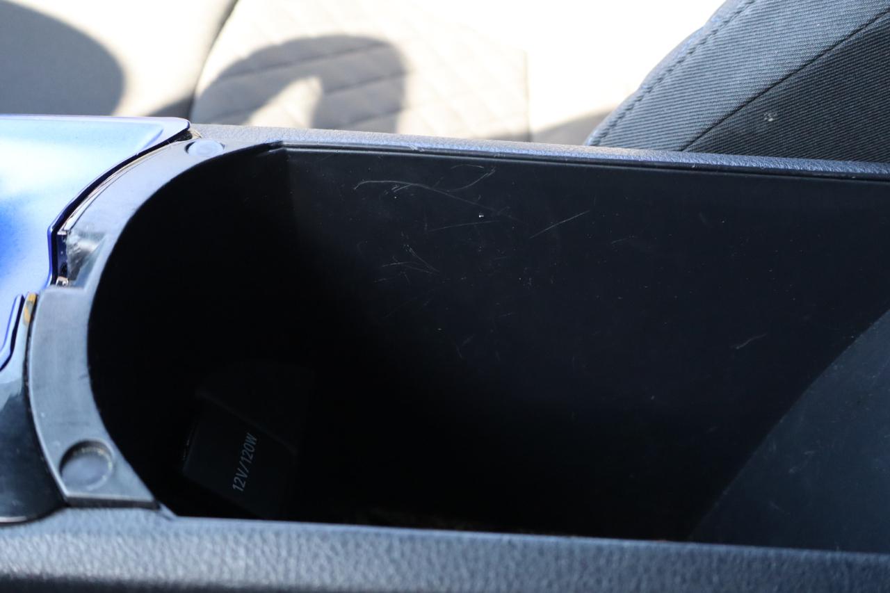 Toyota C-HR Nightshade FWD (Natl) 2021