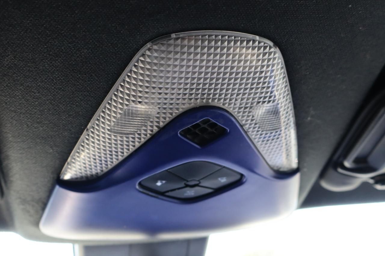 Toyota C-HR Nightshade FWD (Natl) 2021