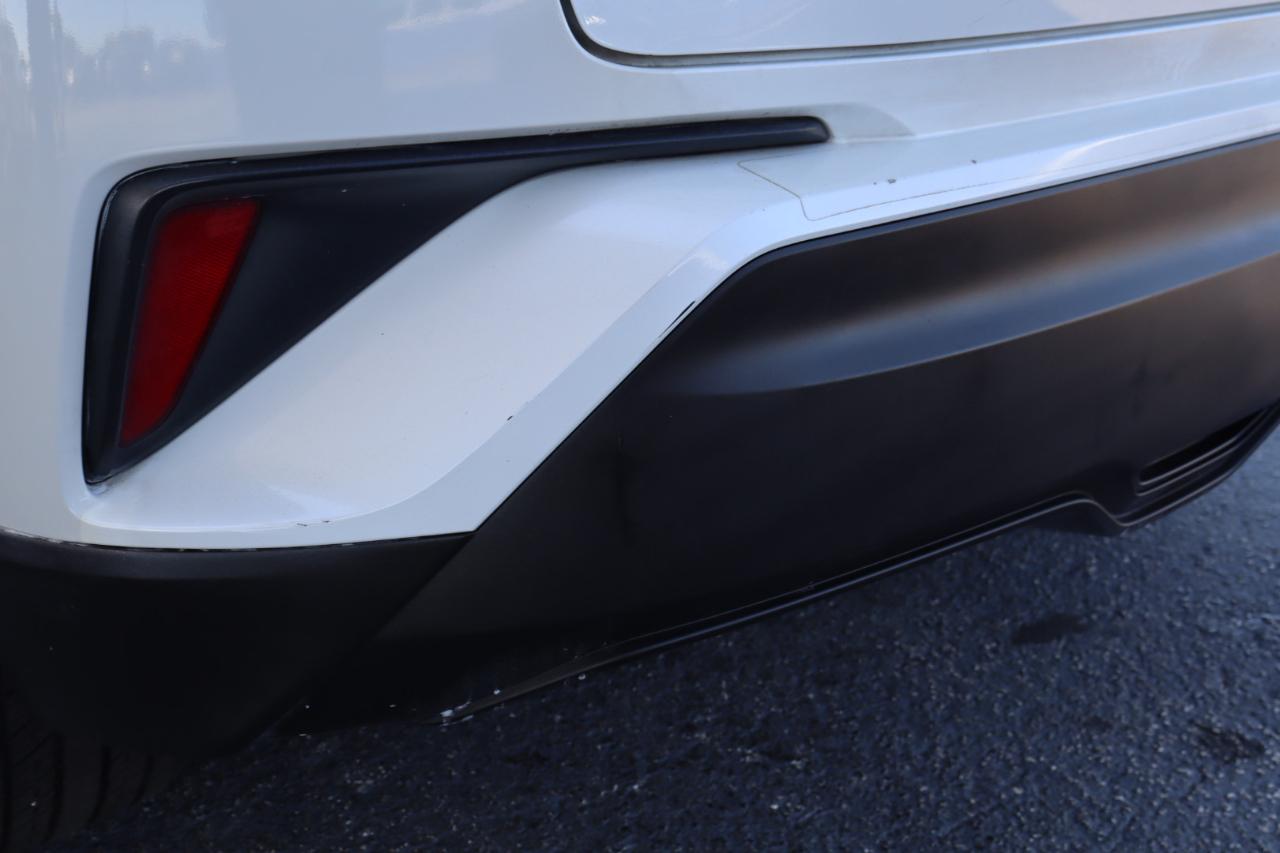 Toyota C-HR Nightshade FWD (Natl) 2021