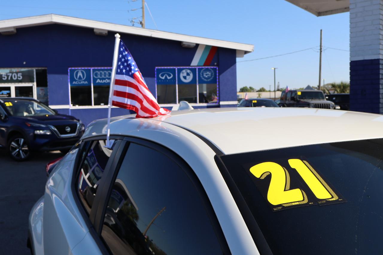 Toyota C-HR Nightshade FWD (Natl) 2021