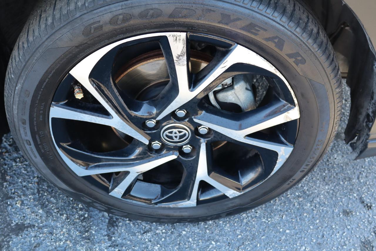 Toyota C-HR Nightshade FWD (Natl) 2021