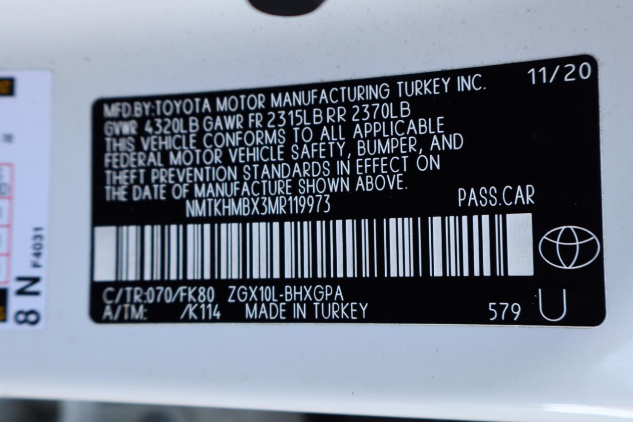 Toyota C-HR Nightshade FWD (Natl) 2021