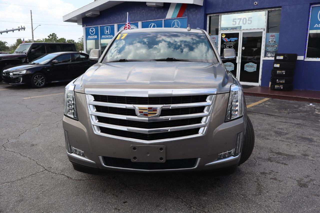 Cadillac Escalade 2WD 4dr Luxury 2017