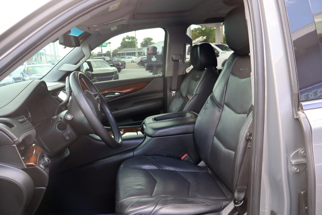 Cadillac Escalade 2WD 4dr Luxury 2017