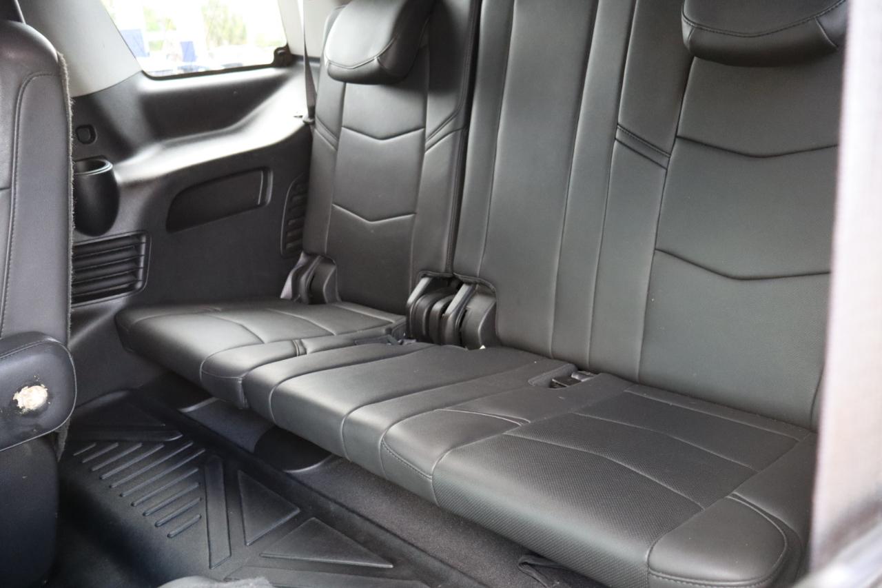 Cadillac Escalade 2WD 4dr Luxury 2017