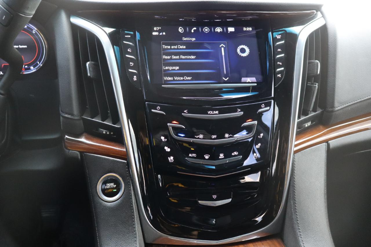 Cadillac Escalade 2WD 4dr Luxury 2017